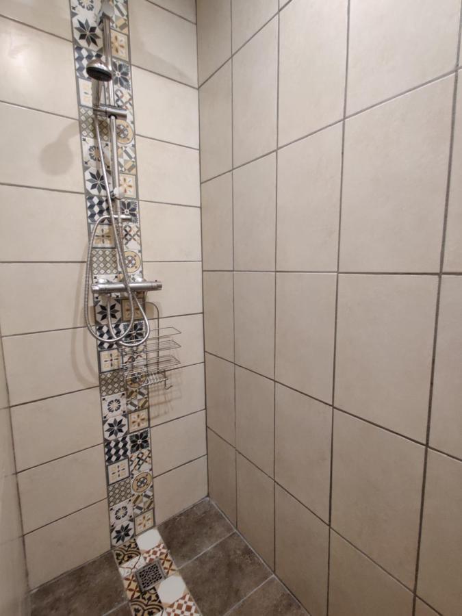 Sénas Chambre D'Hotes Du Charme Provencal מראה חיצוני תמונה